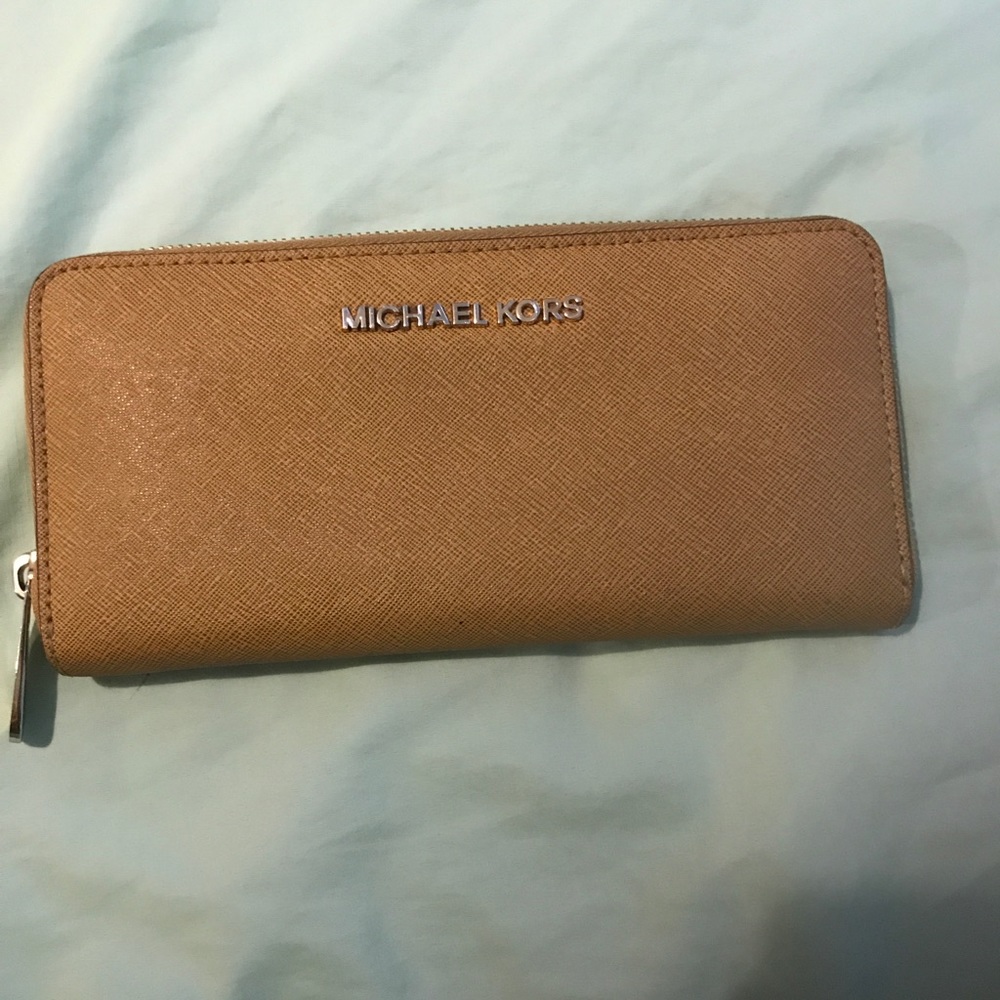 MK Michael Kors Beige Wallet